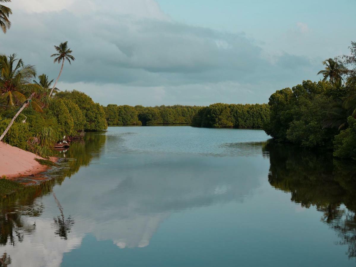 Lagoon Paradise Beach Resort Tangalle Exterior foto